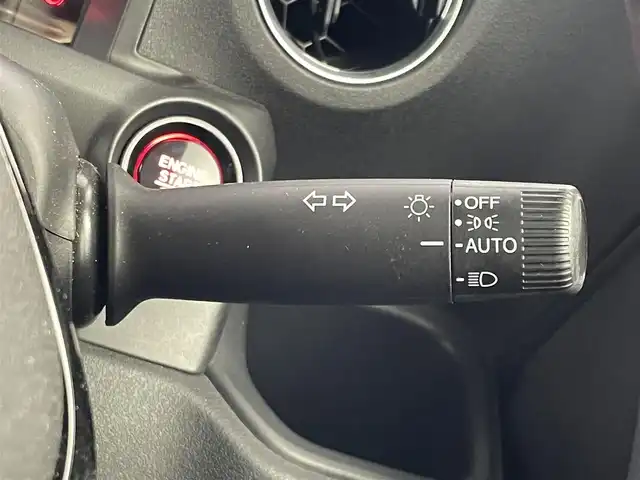 ホンダ Ｎ ＢＯＸ カスタム ターボ 埼玉県 2023(令5)年 2.2万km プラチナホワイトパール ホンダセンシング　社外ディスプレイオーディオ　バックカメラ　アダプティブクルーズコントロール　シートヒーター　純正アルミホイール　プッシュスタート　スマートキー　オートライト　ＬＥＤヘッドライト