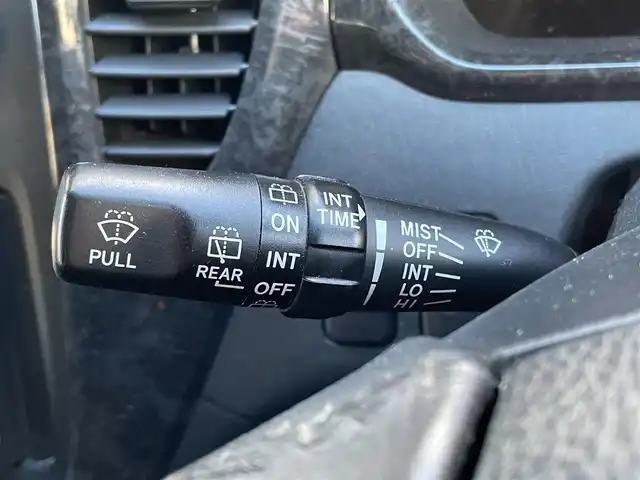 トヨタ クルーガー Ｌ 2．4S 宮城県 2004(平16)年 14.4万km ブラック ・社外ナビ/（パナソニック/CN-AW8500)/（フルセグTV/CD/DVD）/・電動格納ミラー/・革ステアリング/・ETC/・ISOFIX/・バイザー/・HIDライト/・フロントフォグランプ/・オートライト/・フロアマット/・社外16インチアルミホイール/・Wエアバッグ/ABS/・取扱説明書