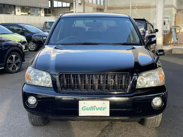 トヨタ クルーガー Ｌ 2．4S 宮城県 2004(平16)年 14.4万km ブラック ・社外ナビ/（パナソニック/CN-AW8500)/（フルセグTV/CD/DVD）/・電動格納ミラー/・革ステアリング/・ETC/・ISOFIX/・バイザー/・HIDライト/・フロントフォグランプ/・オートライト/・フロアマット/・社外16インチアルミホイール/・Wエアバッグ/ABS/・取扱説明書