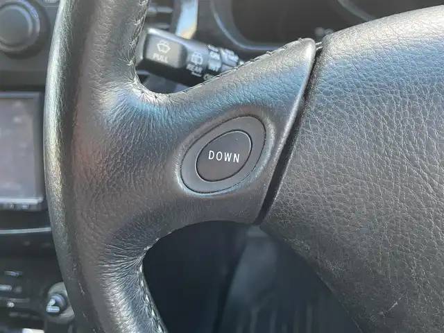 トヨタ クルーガー Ｌ 2．4S 宮城県 2004(平16)年 14.4万km ブラック ・社外ナビ/（パナソニック/CN-AW8500)/（フルセグTV/CD/DVD）/・電動格納ミラー/・革ステアリング/・ETC/・ISOFIX/・バイザー/・HIDライト/・フロントフォグランプ/・オートライト/・フロアマット/・社外16インチアルミホイール/・Wエアバッグ/ABS/・取扱説明書