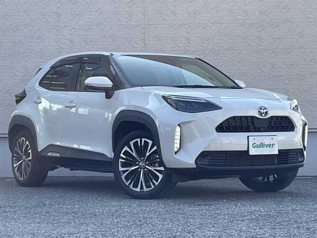 トヨタ ヤリスクロス ハイブリッド Z 大阪府 2021(令3)年 5.2万km ホワイトパールクリスタルシャイン ワンオーナー/ハンズフリーパワーバックドア/パノラミックビューモニター/ブラインドスポットモニター/ブレーキホールド/セーフティセンス（衝突回避支援パッケージ）/・プリクラッシュセーフティ/・レーントレーシングアシスト/・レーダークルーズコントロール/・オートマチックハイビーム/・ロードサインアシスト/・先行車発進告知機能/純正8インチナビ/BT/AppleCarPlay/AndroidAuto/USB/フルセグTV/前後コーナーセンサー/前席シートヒーター/D席パワーシート/カーテンエアバック/純正フロアマット/純正ビルトインETC2.0/前後ドラレコ（TZ-D205W）