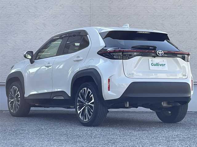 トヨタ ヤリスクロス ハイブリッド Z 大阪府 2021(令3)年 5.2万km ホワイトパールクリスタルシャイン ワンオーナー/ハンズフリーパワーバックドア/パノラミックビューモニター/ブラインドスポットモニター/ブレーキホールド/セーフティセンス（衝突回避支援パッケージ）/・プリクラッシュセーフティ/・レーントレーシングアシスト/・レーダークルーズコントロール/・オートマチックハイビーム/・ロードサインアシスト/・先行車発進告知機能/純正8インチナビ/BT/AppleCarPlay/AndroidAuto/USB/フルセグTV/前後コーナーセンサー/前席シートヒーター/D席パワーシート/カーテンエアバック/純正フロアマット/純正ビルトインETC2.0/前後ドラレコ（TZ-D205W）