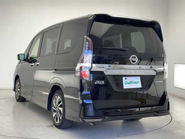 日産 セレナ e－パワー ハイウェイスター V 千葉県 2022(令4)年 3.2万km ダイヤモンドブラック プロパイロット/エマージェンシーブレーキ/側方支援/後側方支援/レーンキープアシスト/標識認識機能/純正9型ナビ/　CD/DVD/ブルーレイ/Bluetooth/AM/FM/アラウンドビューモニター/両側パワースライドドア/ハンズフリードア/デジタルインナーミラー/純正ドライブレコーダー/純正16インチAW/シートヒーター/ステアリングヒーター/オートライト/LEDヘッドライト/LEDフォグランプ/電子パーキング/オートブレーキホールド/プッシュスタート/スマートキー/スペア1本