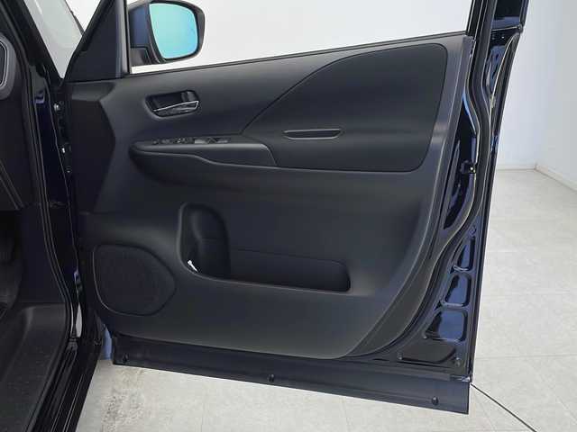 日産 セレナ e－パワー ハイウェイスター V 千葉県 2022(令4)年 3.2万km ダイヤモンドブラック プロパイロット/エマージェンシーブレーキ/側方支援/後側方支援/レーンキープアシスト/標識認識機能/純正9型ナビ/　CD/DVD/ブルーレイ/Bluetooth/AM/FM/アラウンドビューモニター/両側パワースライドドア/ハンズフリードア/デジタルインナーミラー/純正ドライブレコーダー/純正16インチAW/シートヒーター/ステアリングヒーター/オートライト/LEDヘッドライト/LEDフォグランプ/電子パーキング/オートブレーキホールド/プッシュスタート/スマートキー/スペア1本