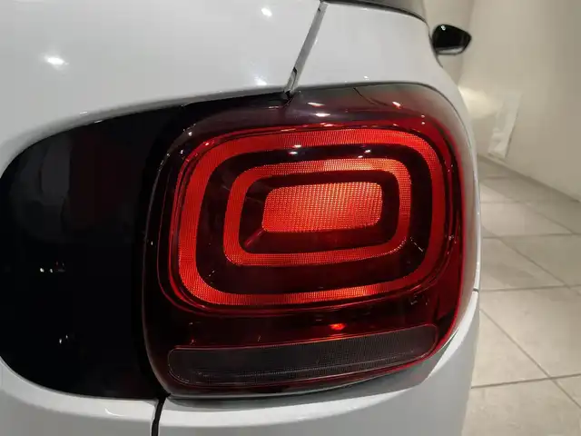シトロエン Ｃ３ エアクロス Cシリーズ シックエディション 愛知県 2020(令2)年 4.5万km 白 特別使用車　/純正ディスプレイオーディオ　/Ｂｌｕｅｔｏｏｔｈ　/バックカメラ/ＡｐｐｌｅＣａｒＰｌａｙ　/ＡｎｄｒｏｉｄＡｕｔｏ　/ヒルデセントコントロール　/ワイヤレスチャージ　/ＬＫＡ　/ＢＳＭ　/ドライブレコーダー/ＥＴＣ/プッシュスタート/ウィンカーミラー/アイドリングストップ