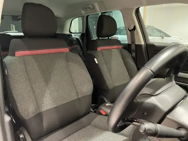 シトロエン Ｃ３ エアクロス Cシリーズ シックエディション 愛知県 2020(令2)年 4.5万km 白 特別使用車　/純正ディスプレイオーディオ　/Ｂｌｕｅｔｏｏｔｈ　/バックカメラ/ＡｐｐｌｅＣａｒＰｌａｙ　/ＡｎｄｒｏｉｄＡｕｔｏ　/ヒルデセントコントロール　/ワイヤレスチャージ　/ＬＫＡ　/ＢＳＭ　/ドライブレコーダー/ＥＴＣ/プッシュスタート/ウィンカーミラー/アイドリングストップ