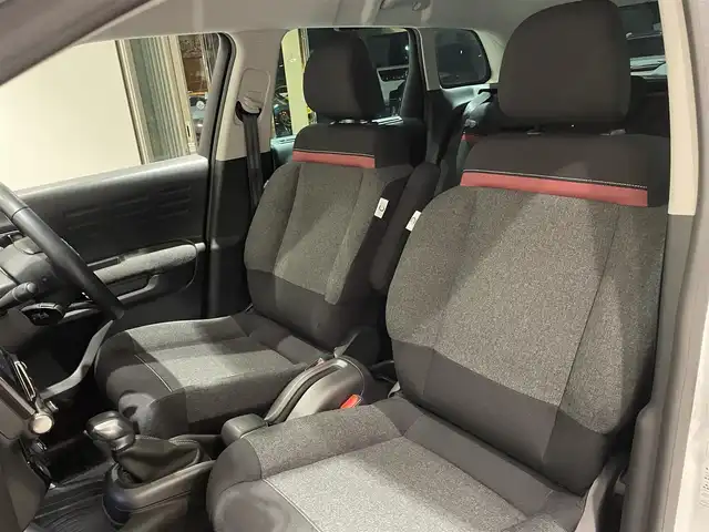 シトロエン Ｃ３ エアクロス Cシリーズ シックエディション 愛知県 2020(令2)年 4.5万km 白 特別使用車　/純正ディスプレイオーディオ　/Ｂｌｕｅｔｏｏｔｈ　/バックカメラ/ＡｐｐｌｅＣａｒＰｌａｙ　/ＡｎｄｒｏｉｄＡｕｔｏ　/ヒルデセントコントロール　/ワイヤレスチャージ　/ＬＫＡ　/ＢＳＭ　/ドライブレコーダー/ＥＴＣ/プッシュスタート/ウィンカーミラー/アイドリングストップ