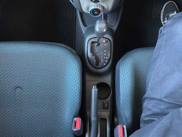 トヨタ ヴィッツ F 宮城県 2007(平19)年 8.8万km ミディアムシルバーメタリック ワンオーナー/純正オーディオ/FM/AM/CD/社外アルミ冬タイヤ14インチ/社外アルミ夏タイヤ16インチ/純正フロアマット/ヘッドランプレベライザー/電動格納ミラー/ETC