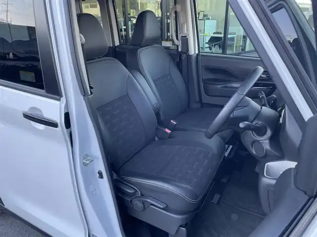 三菱 デリカミニ G 群馬県 2024(令6)年 0.3万km アメジストブラック/シルキーホワイト e-アシスト/・衝突軽減ブレーキシステム/・踏み間違い衝突防止アシスト/・車線逸脱警報システム/・車線逸脱防止支援機能/・オートマチックハイビーム/・ふらつき警報/・前方衝突予測警報/・標識検知システム/・先行車発進通知/純正9インチナビ/（BT/HDMI/SD）/フルセグTV/バックカメラ/パワースライドドア/ハーフレザー/シートヒーター（D席/N席）/ステアリングスイッチ/LEDヘッドライト/JAOS14インチAW