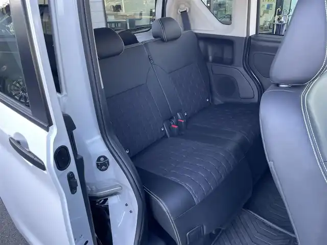 三菱 デリカミニ G 群馬県 2024(令6)年 0.3万km アメジストブラック/シルキーホワイト e-アシスト/・衝突軽減ブレーキシステム/・踏み間違い衝突防止アシスト/・車線逸脱警報システム/・車線逸脱防止支援機能/・オートマチックハイビーム/・ふらつき警報/・前方衝突予測警報/・標識検知システム/・先行車発進通知/純正9インチナビ/（BT/HDMI/SD）/フルセグTV/バックカメラ/パワースライドドア/ハーフレザー/シートヒーター（D席/N席）/ステアリングスイッチ/LEDヘッドライト/JAOS14インチAW