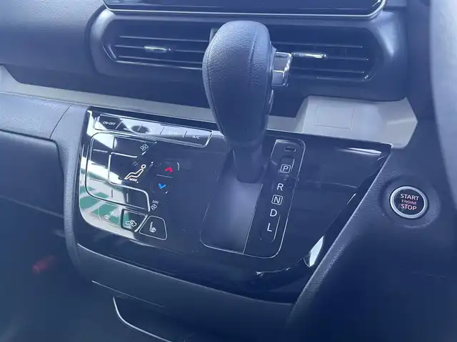 三菱 デリカミニ G 群馬県 2024(令6)年 0.3万km アメジストブラック/シルキーホワイト e-アシスト/・衝突軽減ブレーキシステム/・踏み間違い衝突防止アシスト/・車線逸脱警報システム/・車線逸脱防止支援機能/・オートマチックハイビーム/・ふらつき警報/・前方衝突予測警報/・標識検知システム/・先行車発進通知/純正9インチナビ/（BT/HDMI/SD）/フルセグTV/バックカメラ/パワースライドドア/ハーフレザー/シートヒーター（D席/N席）/ステアリングスイッチ/LEDヘッドライト/JAOS14インチAW