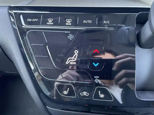 三菱 デリカミニ G 群馬県 2024(令6)年 0.3万km アメジストブラック/シルキーホワイト e-アシスト/・衝突軽減ブレーキシステム/・踏み間違い衝突防止アシスト/・車線逸脱警報システム/・車線逸脱防止支援機能/・オートマチックハイビーム/・ふらつき警報/・前方衝突予測警報/・標識検知システム/・先行車発進通知/純正9インチナビ/（BT/HDMI/SD）/フルセグTV/バックカメラ/パワースライドドア/ハーフレザー/シートヒーター（D席/N席）/ステアリングスイッチ/LEDヘッドライト/JAOS14インチAW