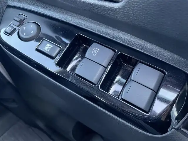 三菱 デリカミニ G 群馬県 2024(令6)年 0.3万km アメジストブラック/シルキーホワイト e-アシスト/・衝突軽減ブレーキシステム/・踏み間違い衝突防止アシスト/・車線逸脱警報システム/・車線逸脱防止支援機能/・オートマチックハイビーム/・ふらつき警報/・前方衝突予測警報/・標識検知システム/・先行車発進通知/純正9インチナビ/（BT/HDMI/SD）/フルセグTV/バックカメラ/パワースライドドア/ハーフレザー/シートヒーター（D席/N席）/ステアリングスイッチ/LEDヘッドライト/JAOS14インチAW