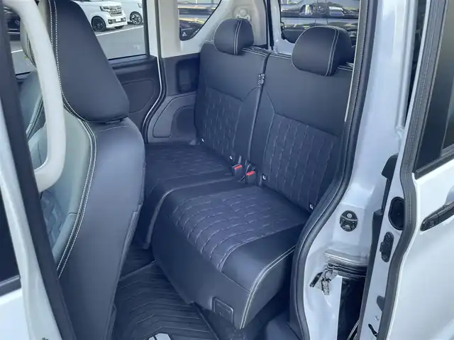 三菱 デリカミニ G 群馬県 2024(令6)年 0.3万km アメジストブラック/シルキーホワイト e-アシスト/・衝突軽減ブレーキシステム/・踏み間違い衝突防止アシスト/・車線逸脱警報システム/・車線逸脱防止支援機能/・オートマチックハイビーム/・ふらつき警報/・前方衝突予測警報/・標識検知システム/・先行車発進通知/純正9インチナビ/（BT/HDMI/SD）/フルセグTV/バックカメラ/パワースライドドア/ハーフレザー/シートヒーター（D席/N席）/ステアリングスイッチ/LEDヘッドライト/JAOS14インチAW