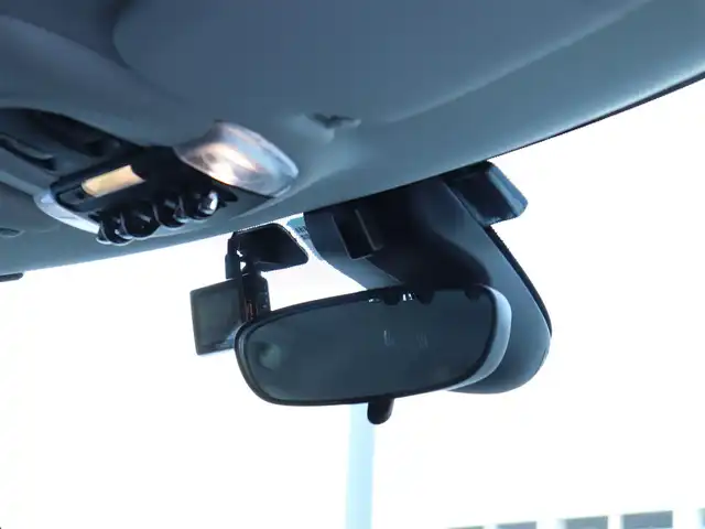 ＭＩＮＩ ミニ 神奈川県 2018(平30)年 4.7万km アイボリーⅡ ワンオーナー/205/45R17 10本スポークブラック塗装アルミホイール/カメラ／パーキングアシストパッケージ/：パーキングアシスト/：パークディスタンスコントロール/：リアビューカメラ/ETC２.0/LEDライトパッケージ/：LEDヘッドランプ/：LEDフロントフォグランプ/：ユニオンジャックデザインLEDリアコンビネーションランプ/：ホワイトターンランプ/シートヒーター（前席）/クルーズコントロール/純正フロアマット/保証書/フロントドアカーテシランプ