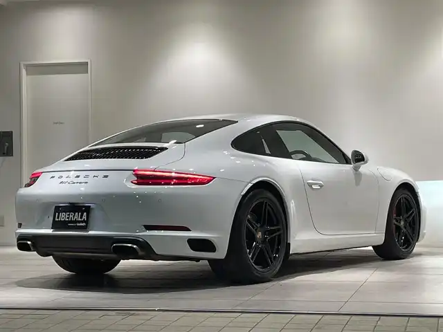 ポルシェ ９１１ カレラ 愛知県 2016(平28)年 4.2万km 白 ＰＤＬＳ　/ＰＡＳＭ　/ＧＴスポステ　/純正ナビ　/Ｂｌｕｅｔｏｏｔｈ　/ＨＤＤ　/バックカメラ　/コーナーセンサー　/カラークレスト　/シートヒーター　/電動格納ミラー　/ドライブレコーダー　/ＥＴＣ２．０/アイドリングストップ