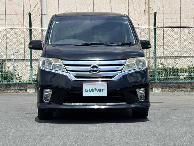 日産 セレナ ハイウェイスター 東京都 2011(平23)年 7.4万km スーパーブラック KENWOODナビ/バックカメラ/４スピーカー/クルーズコントロール/アイドリングストップ/ヒルスタートアシスト/VDC/両側パワースライドドア（運転席側/助手席側）/ハロゲンヘッドランプ/オートライト/シルバー横３本桟バーフロントグリル/開口部メッキ加飾付台形フロントエアロバンパー/フロントハロゲンフォグランプ/サイドシルスポイラー/リアエアロバンパー/レッドレンズハイマウントストップランプ/ボディ同色電動格納ドアミラー/ウィンカーミラー/専用サスペンション/グロスブラックインパネ加飾/メッキ枠付シルバーシフトパネル/革巻きステアリングホイール/クルコンスイッチ/無塗装ドアスイッチベース/SRSエアバック  （運転席/助手席）/オートエアコン/リアクーラー/ブラックジャガード織物/トリコットコンビシート/折りたたみ格納式パーソナルテーブル（２列目）/インテリジェントキー/プッシュエンジンスターター/イモビライザー