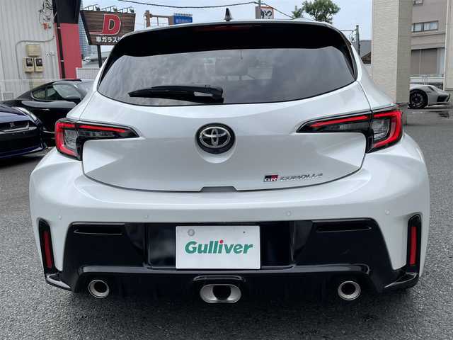トヨタ ＧＲカローラ RZ 神奈川県 2023(令5)年 0.2万km プラチナホワイトパールマイカ ワンオーナー/純正メモリーナビ・地デジTV/バックモニター/ワイヤレス充電/ヘッドアップディスプレイ/ハーフレザーシート/前席シートヒーター/ステアリングヒーター/純正18インチAW/LEDライト/LEDフォグ/カーボンルーフ/寒冷地仕様/トヨタセーフティセンス/レーダークルーズコントロール/PCS/LDA/BSM/RCTA/SEA/RSA/コーナーセンサー/純正USB/BT/Miracast/ビルトインETC2.0/プッシュスタート/スマートキー×2/R5年ディーラー整備記録/保証書・取説あり
