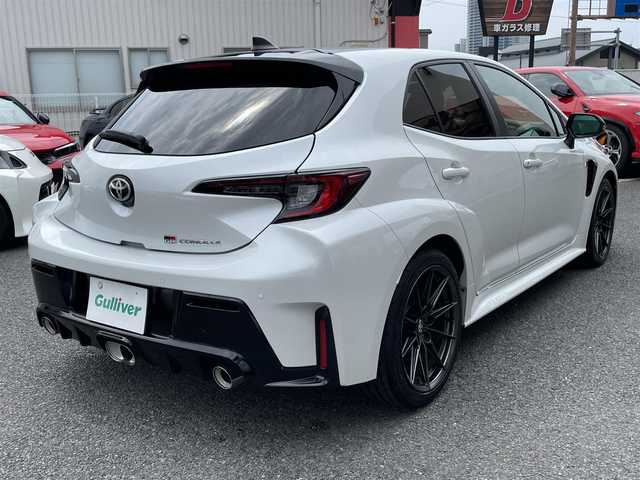 トヨタ ＧＲカローラ RZ 神奈川県 2023(令5)年 0.2万km プラチナホワイトパールマイカ ワンオーナー/純正メモリーナビ・地デジTV/バックモニター/ワイヤレス充電/ヘッドアップディスプレイ/ハーフレザーシート/前席シートヒーター/ステアリングヒーター/純正18インチAW/LEDライト/LEDフォグ/カーボンルーフ/寒冷地仕様/トヨタセーフティセンス/レーダークルーズコントロール/PCS/LDA/BSM/RCTA/SEA/RSA/コーナーセンサー/純正USB/BT/Miracast/ビルトインETC2.0/プッシュスタート/スマートキー×2/R5年ディーラー整備記録/保証書・取説あり