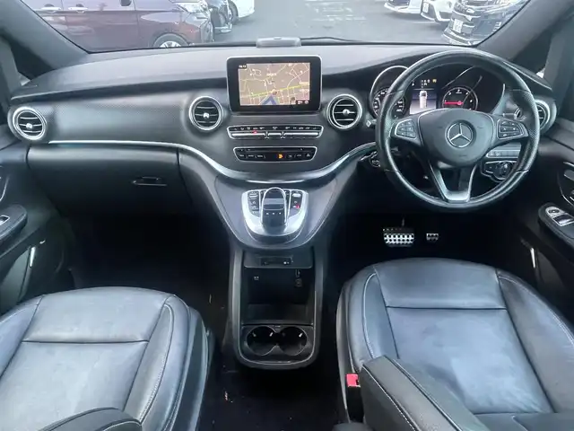 メルセデス・ベンツ Ｖ２２０ d スポーツ ロング 大阪府 2019(令1)年 5.9万km 黒 純正ナビ/-Bluetooth/フルセグTV/CD/DVD/FM/AM/両側パワースライドドア/衝突被害軽減ブレーキ/クルーズコントロール/ツインサンルーフ/全方位カメラ/バックカメラ/パワーバックドア/パワーシート/シートヒーター/レーンアシストキープ/クリアランスソナー/前後ドラレコ/純正ETC/スペアキー×１
