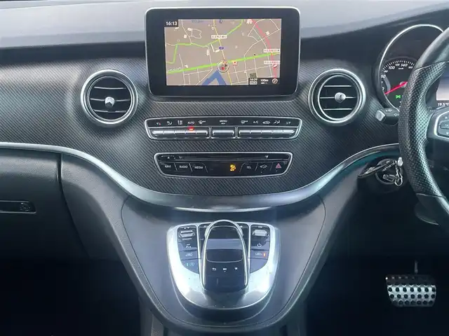 メルセデス・ベンツ Ｖ２２０ d スポーツ ロング 大阪府 2019(令1)年 5.9万km 黒 純正ナビ/-Bluetooth/フルセグTV/CD/DVD/FM/AM/両側パワースライドドア/衝突被害軽減ブレーキ/クルーズコントロール/ツインサンルーフ/全方位カメラ/バックカメラ/パワーバックドア/パワーシート/シートヒーター/レーンアシストキープ/クリアランスソナー/前後ドラレコ/純正ETC/スペアキー×１