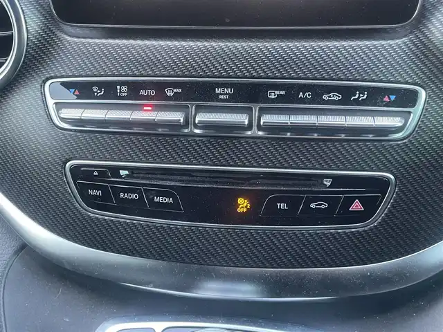 メルセデス・ベンツ Ｖ２２０ d スポーツ ロング 大阪府 2019(令1)年 5.9万km 黒 純正ナビ/-Bluetooth/フルセグTV/CD/DVD/FM/AM/両側パワースライドドア/衝突被害軽減ブレーキ/クルーズコントロール/ツインサンルーフ/全方位カメラ/バックカメラ/パワーバックドア/パワーシート/シートヒーター/レーンアシストキープ/クリアランスソナー/前後ドラレコ/純正ETC/スペアキー×１