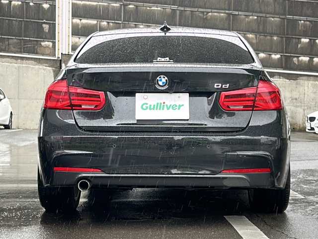 ＢＭＷ ３２０ｄ Mスポーツ 愛知県 2016(平28)年 4.9万km サファイアブラックP 純正HDDナビゲーション/Bluetooth・CD・DVD・AUX・AM・FM/バックカメラ/前席パワーシート/運転席メモリ機能付きパワーシート/クルーズコントロール/前方ドライブレコーダー/センターコンソール/パドルシフト/本革巻きステアリング/ステアリングスイッチ/ビルトインETC/パークトロニック/LEDヘッドライト/フォグランプ/センターコンソール/プッシュスタート/スマートキー/ISOFIX/電動格納ミラー/保証書/取扱説明書
