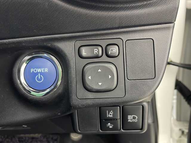 トヨタ アクア G ソフトレザーセレクション 秋田県 2019(平31)年 3.9万km ホワイトパールクリスタルシャイン TRDエアロ/TRDマフラー/トヨタセーフティセンス/純正SDナビ/　（CD/Bluetooth）/バックカメラ/クルーズコントロール/ステアリングスイッチ/革巻きハンドル/ビルトインETC/プッシュスタート/純正フロアマット/純正15インチアルミホイール/クリアランスソナー/LEDヘッドライト/フォグランプ/オートライト/オートハイビーム/スマートキー