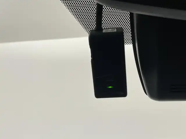 トヨタ Ｃ－ＨＲ S 埼玉県 2020(令2)年 2.3万km ブラック/エモーショナルレッドⅡ 2トーン 純正８インチディスプレイオーディオ　パノラミックビューモニター　ビルトインＥＴＣ２．０　ドライブレコーダー　セーフティセンス　レーダークルーズコントロール　純正アルミホイール　オートハイビーム　ＬＥＤ