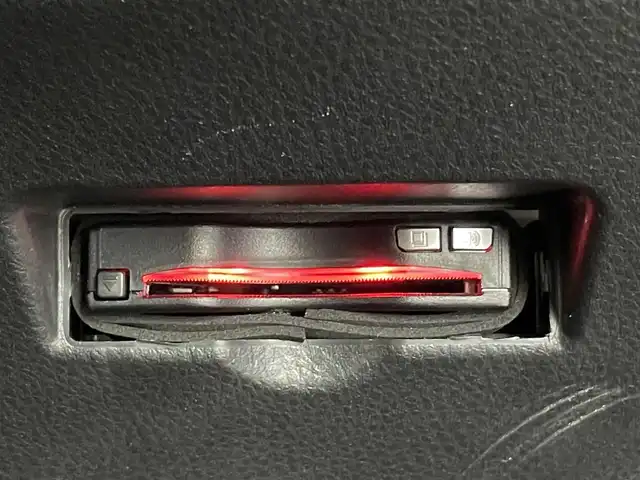 トヨタ Ｃ－ＨＲ S 埼玉県 2020(令2)年 2.3万km ブラック/エモーショナルレッドⅡ 2トーン 純正８インチディスプレイオーディオ　パノラミックビューモニター　ビルトインＥＴＣ２．０　ドライブレコーダー　セーフティセンス　レーダークルーズコントロール　純正アルミホイール　オートハイビーム　ＬＥＤ