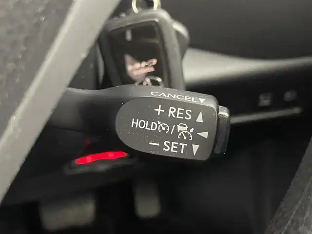 トヨタ Ｃ－ＨＲ S 埼玉県 2020(令2)年 2.3万km ブラック/エモーショナルレッドⅡ 2トーン 純正８インチディスプレイオーディオ　パノラミックビューモニター　ビルトインＥＴＣ２．０　ドライブレコーダー　セーフティセンス　レーダークルーズコントロール　純正アルミホイール　オートハイビーム　ＬＥＤ