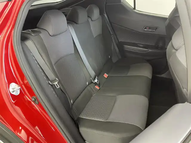 トヨタ Ｃ－ＨＲ S 埼玉県 2020(令2)年 2.3万km ブラック/エモーショナルレッドⅡ 2トーン 純正８インチディスプレイオーディオ　パノラミックビューモニター　ビルトインＥＴＣ２．０　ドライブレコーダー　セーフティセンス　レーダークルーズコントロール　純正アルミホイール　オートハイビーム　ＬＥＤ