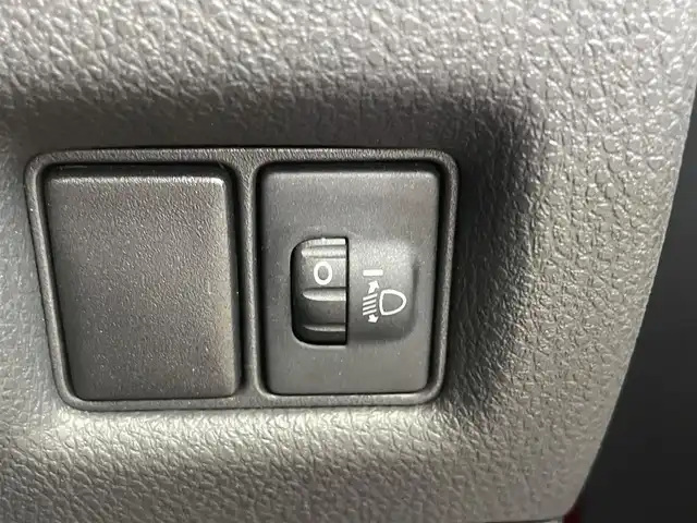 トヨタ Ｃ－ＨＲ S 埼玉県 2020(令2)年 2.3万km ブラック/エモーショナルレッドⅡ 2トーン 純正８インチディスプレイオーディオ　パノラミックビューモニター　ビルトインＥＴＣ２．０　ドライブレコーダー　セーフティセンス　レーダークルーズコントロール　純正アルミホイール　オートハイビーム　ＬＥＤ