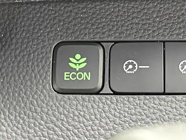 ホンダ Ｎ ＢＯＸ カスタム G L ホンダセンシング 群馬県 2018(平30)年 3.2万km ミラノレッド 衝突軽減　社外７型ナビ　両側パワースライドドア　　バックカメラ　ビルトインＥＴＣ　ＬＥＤオートヘッドライト　クルーズコントロール　ＡＢＳ　横滑り防止装置　純正１４インチアルミホイール　盗難防止装置