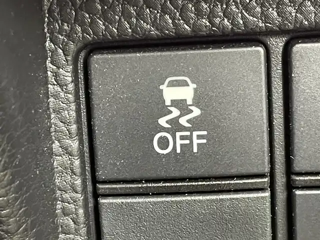 ホンダ Ｎ ＢＯＸ カスタム G L ホンダセンシング 群馬県 2018(平30)年 3.2万km ミラノレッド 衝突軽減　社外７型ナビ　両側パワースライドドア　　バックカメラ　ビルトインＥＴＣ　ＬＥＤオートヘッドライト　クルーズコントロール　ＡＢＳ　横滑り防止装置　純正１４インチアルミホイール　盗難防止装置