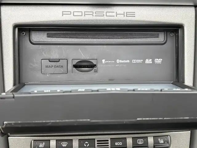 ポルシェ ボクスター S 愛知県 2005(平17)年 7.5万km 紺 純正SDナビ(フルセグ/BT/DVD/CD/AM/FM)/クルーズコントロール/ETC/ABS/横滑り防止装置/盗難防止装置/本革シート/シートヒーター/純正フロアマット/純正アルミホイール/スペアキー/保証書/取扱説明書