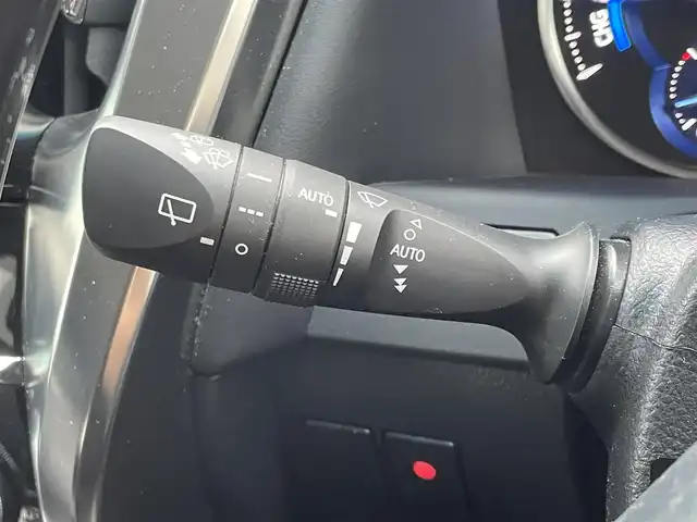 トヨタ アルファードハイブリット SR 宮城県 2019(令1)年 1.4万km ホワイトパールクリスタルシャイン ワンオーナー/4WD/純正メモリーナビ/（ＡＭ／ＦＭ／ＣＤ／ＤＶＤ／Ｂｌｕｅｔｏｏｔｈ）　/フルセグテレビ　/レザーシート　/プリクラッシュセーフティー　/レーダークルーズコントロール　/レーンキープアシスト　/コーナーセンサー/横滑り防止装置/オートマチックハイビーム/オートライト/前席シートヒーター/前席パワーシート/シートメモリー/パワーバックドア/両側パワースライドドア/スマートキー/プッシュスタート/ＥＴＣ/バックカメラ/電動パーキングブレーキ/電動格納ミラー/テレビキャンセラー/スペアタイヤ