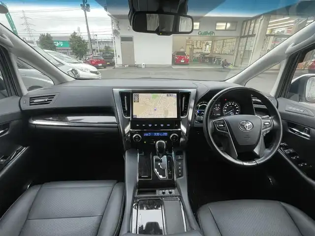 トヨタ アルファードハイブリット SR 宮城県 2019(令1)年 1.4万km ホワイトパールクリスタルシャイン ワンオーナー/4WD/純正メモリーナビ/（ＡＭ／ＦＭ／ＣＤ／ＤＶＤ／Ｂｌｕｅｔｏｏｔｈ）　/フルセグテレビ　/レザーシート　/プリクラッシュセーフティー　/レーダークルーズコントロール　/レーンキープアシスト　/コーナーセンサー/横滑り防止装置/オートマチックハイビーム/オートライト/前席シートヒーター/前席パワーシート/シートメモリー/パワーバックドア/両側パワースライドドア/スマートキー/プッシュスタート/ＥＴＣ/バックカメラ/電動パーキングブレーキ/電動格納ミラー/テレビキャンセラー/スペアタイヤ
