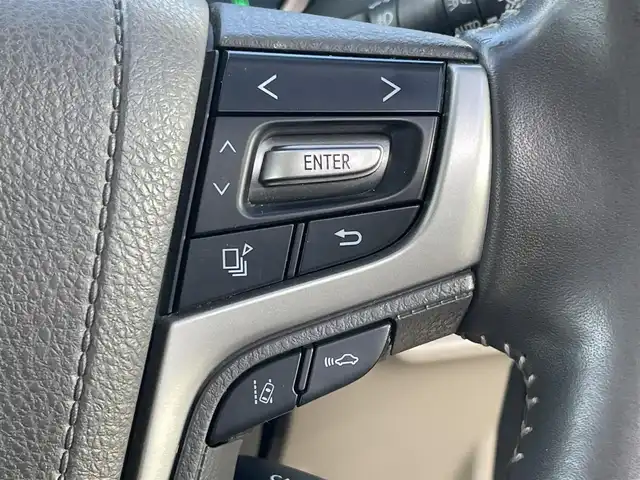 トヨタ ランドクルーザー プラド TX Lパッケージ 愛知県 2017(平29)年 9.1万km ブラック サンルーフ /ルーフレール/純正メーカーDAナビ/フルセグTV/BT/パノラミックビューモニター/ビルトイン2.0ETC/純正19インチAW/トヨタセーフティセンス/レーダークルーズコントロール/クリアランスソナー /オートライト/ベージュ革シート/前席パワーシート/前席シートヒーター /エアシート/純正フロアマット/取説、保証書/スペアキー