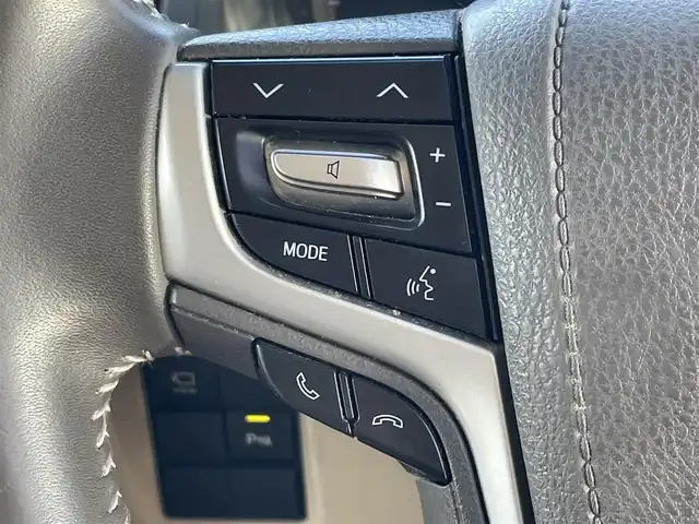 トヨタ ランドクルーザー プラド TX Lパッケージ 愛知県 2017(平29)年 9.1万km ブラック サンルーフ /ルーフレール/純正メーカーDAナビ/フルセグTV/BT/パノラミックビューモニター/ビルトイン2.0ETC/純正19インチAW/トヨタセーフティセンス/レーダークルーズコントロール/クリアランスソナー /オートライト/ベージュ革シート/前席パワーシート/前席シートヒーター /エアシート/純正フロアマット/取説、保証書/スペアキー