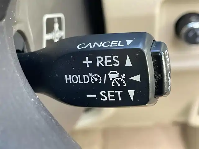 トヨタ ランドクルーザー プラド TX Lパッケージ 愛知県 2017(平29)年 9.1万km ブラック サンルーフ /ルーフレール/純正メーカーDAナビ/フルセグTV/BT/パノラミックビューモニター/ビルトイン2.0ETC/純正19インチAW/トヨタセーフティセンス/レーダークルーズコントロール/クリアランスソナー /オートライト/ベージュ革シート/前席パワーシート/前席シートヒーター /エアシート/純正フロアマット/取説、保証書/スペアキー