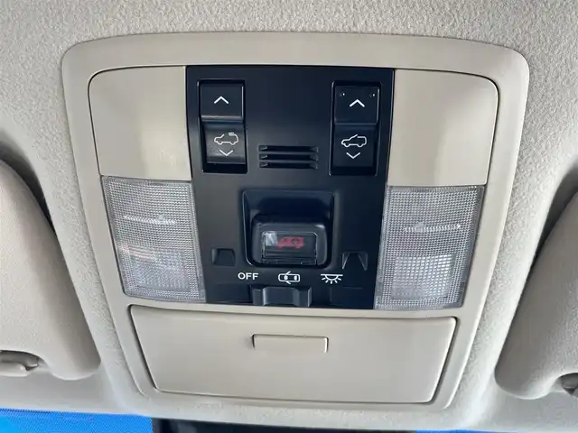 トヨタ ランドクルーザー プラド TX Lパッケージ 愛知県 2017(平29)年 9.1万km ブラック サンルーフ /ルーフレール/純正メーカーDAナビ/フルセグTV/BT/パノラミックビューモニター/ビルトイン2.0ETC/純正19インチAW/トヨタセーフティセンス/レーダークルーズコントロール/クリアランスソナー /オートライト/ベージュ革シート/前席パワーシート/前席シートヒーター /エアシート/純正フロアマット/取説、保証書/スペアキー