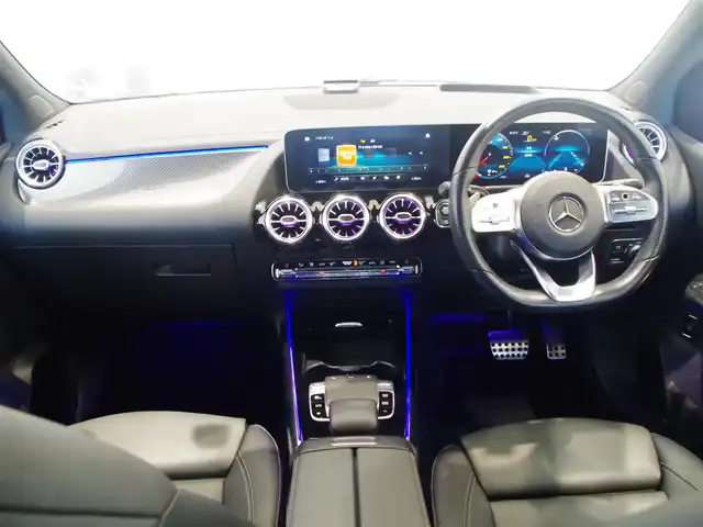 メルセデス・ベンツ Ｂ１８０ AMGライン 岐阜県 2019(令1)年 6万km コスモスブラック レーダーセーフティパッケージ/ アクティブディスタンスアシスト・ディストロニック (自動再発進機能付)/ アクティブブレーキアシスト(歩行者/飛び出し検知機能付)/ PRE-SAFE PRE-SAFE プラス (被害軽減ブレーキ付後方衝突警告システム)/ アクティブブラインドスポットアシスト (降車時警告機能付)/ アクティブレーンキーピングアシスト/ アクティブステアリングアシスト/ナビゲーションパッケージ/ Mercedes me connect: ナビゲーションサービス/ テレビ機能 (12セグ/ワンセグ自動切替)/ トラフィックサインアシスト/AMGライン/18インチAMG5ツインスポークアルミホイール/マルチビームLEDヘッドライト/アダプティブハイビームアシストプラス/アドバンスドパッケージ/ 360°カメラシステム/ ヘッドアップディスプレイ/ アドバンスドサウンドシステム/アンビエントライト/アダプティブブレーキホールド/前席シートヒーター/前席パワーシート/リアビューカメラ