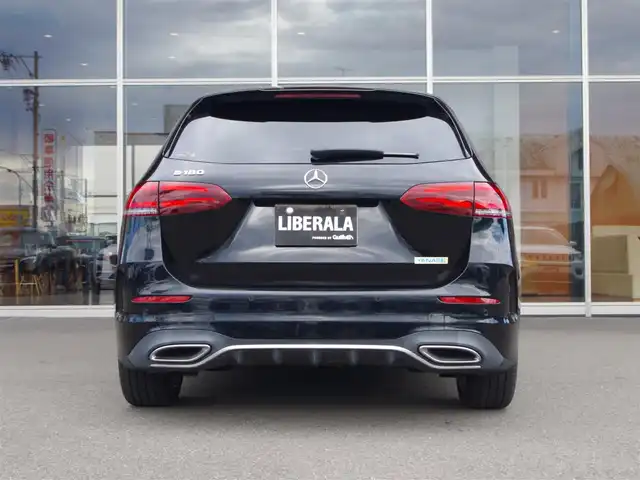 メルセデス・ベンツ Ｂ１８０ AMGライン 岐阜県 2019(令1)年 6万km コスモスブラック レーダーセーフティパッケージ/ アクティブディスタンスアシスト・ディストロニック (自動再発進機能付)/ アクティブブレーキアシスト(歩行者/飛び出し検知機能付)/ PRE-SAFE PRE-SAFE プラス (被害軽減ブレーキ付後方衝突警告システム)/ アクティブブラインドスポットアシスト (降車時警告機能付)/ アクティブレーンキーピングアシスト/ アクティブステアリングアシスト/ナビゲーションパッケージ/ Mercedes me connect: ナビゲーションサービス/ テレビ機能 (12セグ/ワンセグ自動切替)/ トラフィックサインアシスト/AMGライン/18インチAMG5ツインスポークアルミホイール/マルチビームLEDヘッドライト/アダプティブハイビームアシストプラス/アドバンスドパッケージ/ 360°カメラシステム/ ヘッドアップディスプレイ/ アドバンスドサウンドシステム/アンビエントライト/アダプティブブレーキホールド/前席シートヒーター/前席パワーシート/リアビューカメラ