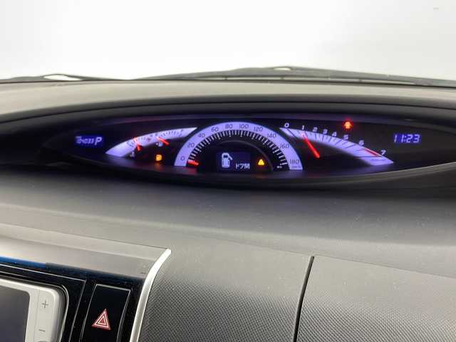 トヨタ エスティマ アエラス プレミアムエディション 新潟県 2013(平25)年 10.4万km ブラック 　バックカメラ/　クルーズコントロール/　ドアバイザー/　プッシュスタート/　両側パワースライドドア/　ETC/　HIDヘッドライト/　オートライト/　ハーフレザーシート/　純正AW車載/　ウィンカーミラー/　MTモード付AT