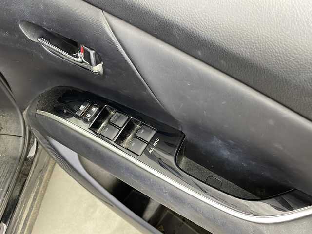 トヨタ エスティマ アエラス プレミアムエディション 新潟県 2013(平25)年 10.4万km ブラック 　バックカメラ/　クルーズコントロール/　ドアバイザー/　プッシュスタート/　両側パワースライドドア/　ETC/　HIDヘッドライト/　オートライト/　ハーフレザーシート/　純正AW車載/　ウィンカーミラー/　MTモード付AT