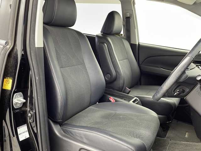 トヨタ エスティマ アエラス プレミアムエディション 新潟県 2013(平25)年 10.4万km ブラック 　バックカメラ/　クルーズコントロール/　ドアバイザー/　プッシュスタート/　両側パワースライドドア/　ETC/　HIDヘッドライト/　オートライト/　ハーフレザーシート/　純正AW車載/　ウィンカーミラー/　MTモード付AT