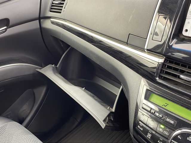 トヨタ エスティマ アエラス プレミアムエディション 新潟県 2013(平25)年 10.4万km ブラック 　バックカメラ/　クルーズコントロール/　ドアバイザー/　プッシュスタート/　両側パワースライドドア/　ETC/　HIDヘッドライト/　オートライト/　ハーフレザーシート/　純正AW車載/　ウィンカーミラー/　MTモード付AT