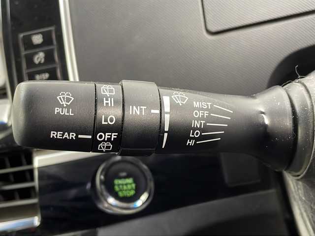 トヨタ エスティマ アエラス プレミアムエディション 新潟県 2013(平25)年 10.4万km ブラック 　バックカメラ/　クルーズコントロール/　ドアバイザー/　プッシュスタート/　両側パワースライドドア/　ETC/　HIDヘッドライト/　オートライト/　ハーフレザーシート/　純正AW車載/　ウィンカーミラー/　MTモード付AT