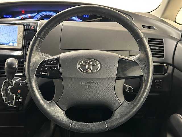 トヨタ エスティマ アエラス プレミアムエディション 静岡県 2013(平25)年 10.5万km ブラック (株)IDOMが運営する【じしゃロン浜松店】の自社ローン対象車両になります。こちらは現金ご利用時の価格です。自社ローンご希望の方は別途その旨お申付け下さい/純正ナビ(NSCP-W62)/Bluetooth/ワンセグTV/CD/SD/バックカメラ/クルーズコントロール/ドアバイザー/プッシュスタート/両側パワースライドドア/ETC/HIDヘッドライト/オートライト/ハーフレザーシート/純正AW車載/ウィンカーミラー/MTモード付AT